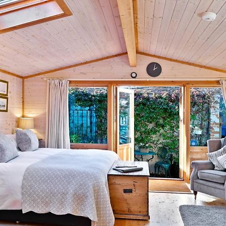 The Lodge - Luxury Lodge With Super King Size Bed, Kitchen & Shower Room Hurstpierpoint Luaran gambar