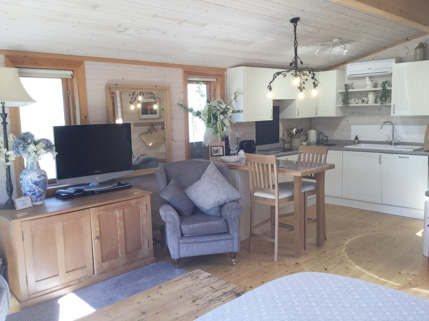 The Lodge - Luxury Lodge With Super King Size Bed, Kitchen & Shower Room Hurstpierpoint Luaran gambar